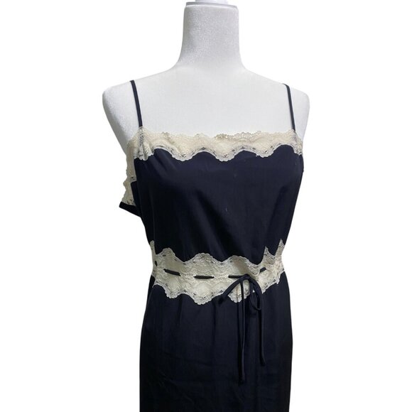 Vtg XL Black Lace Lightweight Elegant Feminine Nightgown Slip Dress coquette - Picture 3 of 6